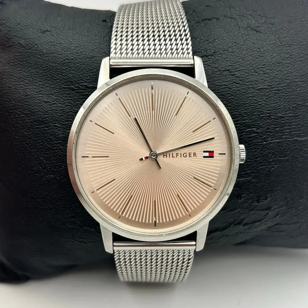 Tommy Hilfiger Alex Silver-tone Blush Sunray Dial Working New Battery